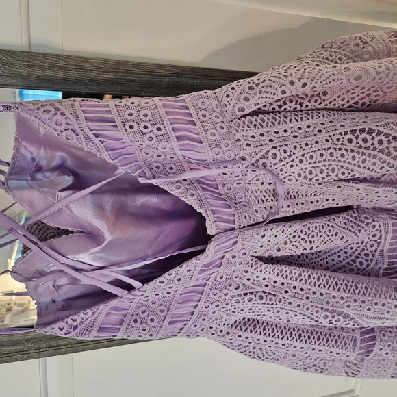 Chi Chi London Lilac Dress Size UK 10 Never Worn - Picture 4 of 4